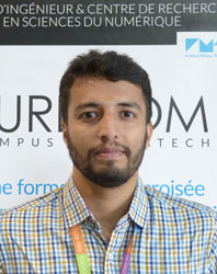 
<span>KARAKKAD Krishnan</span>
